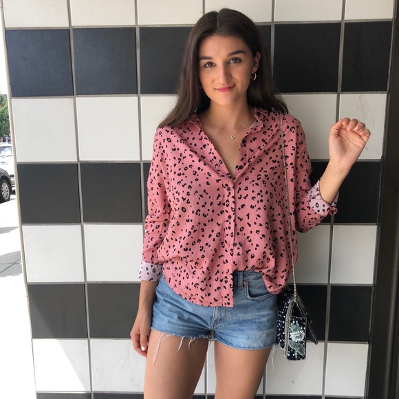 Meet Your Posher - Picture 5 of 5